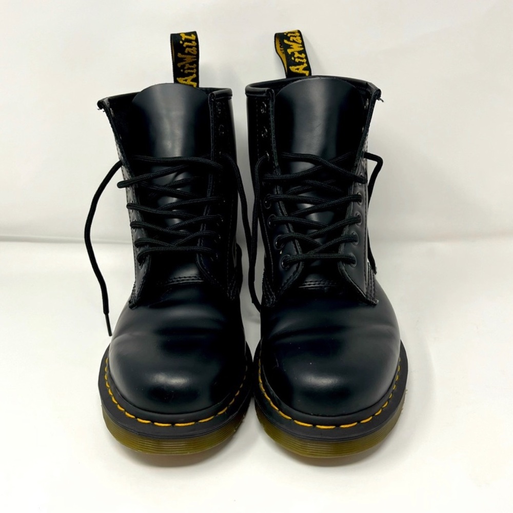 Doc Marten 1460 WOMEN'S SMOOTH LEATHER LACE UP BOOTS Like New condition